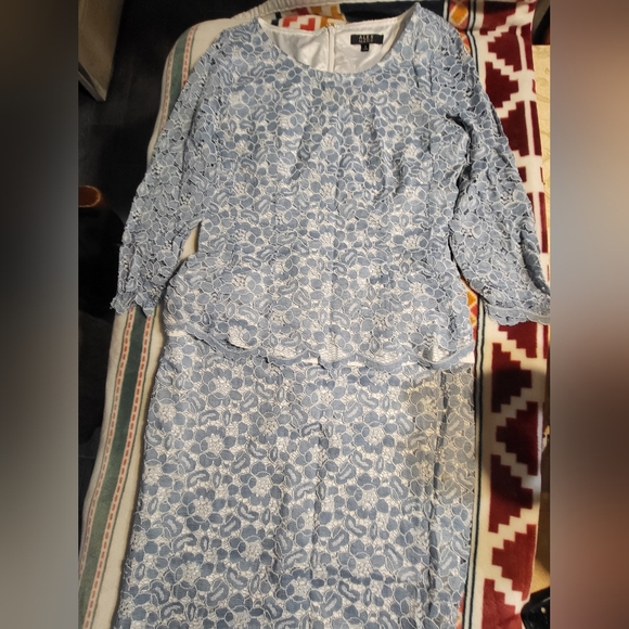 Blue Dress - Picture 2 of 4